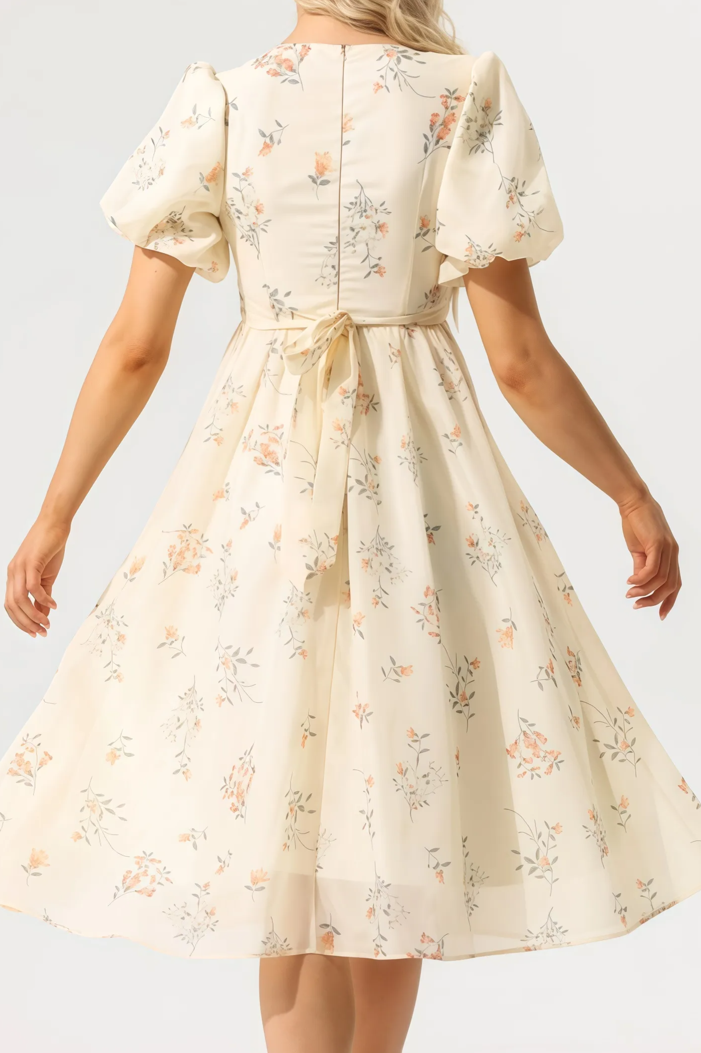 Liselotte - Charmante Midi-Jurk met Bloemenprint en V-Hals