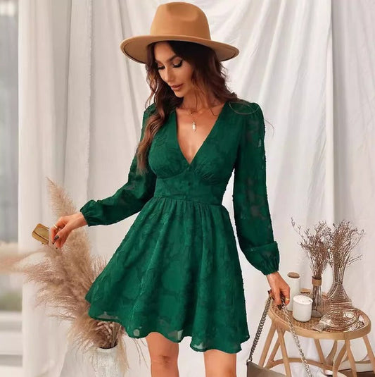 Lotte - Delicate Satijnen Jurk met Korte Mouwen