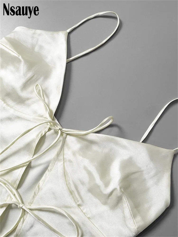 Gwyneth - Satijnen Tie-Up Holle Crop Top