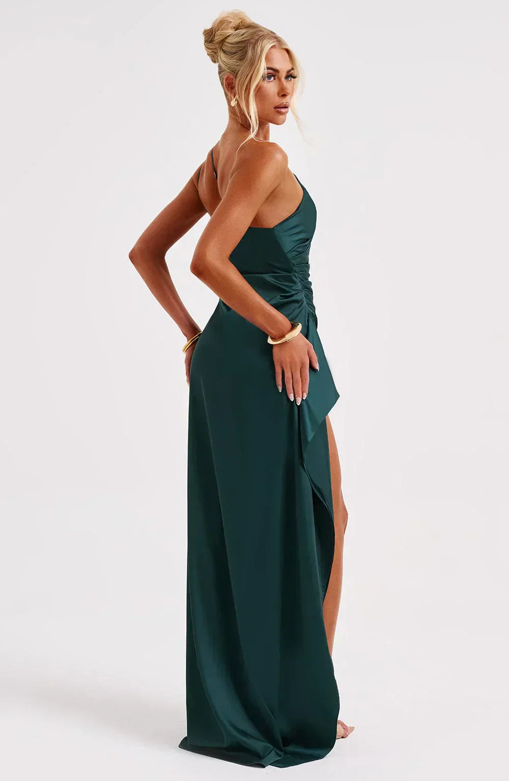 Elara - Luxe Satijnen One-Shoulder Splitjurk