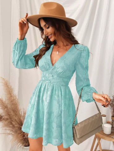 Lotte - Delicate Satijnen Jurk met Korte Mouwen