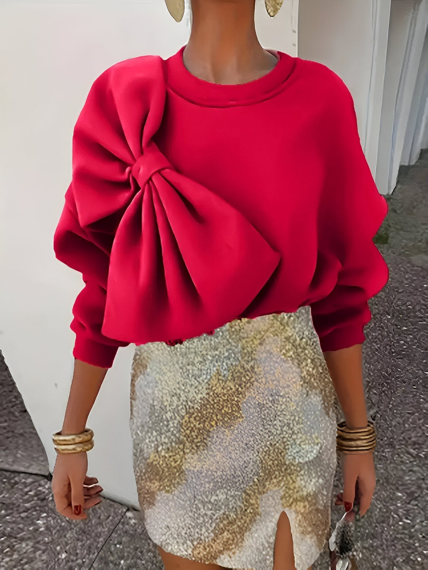 Danique - Elegant Sweatshirt met Strikdetail