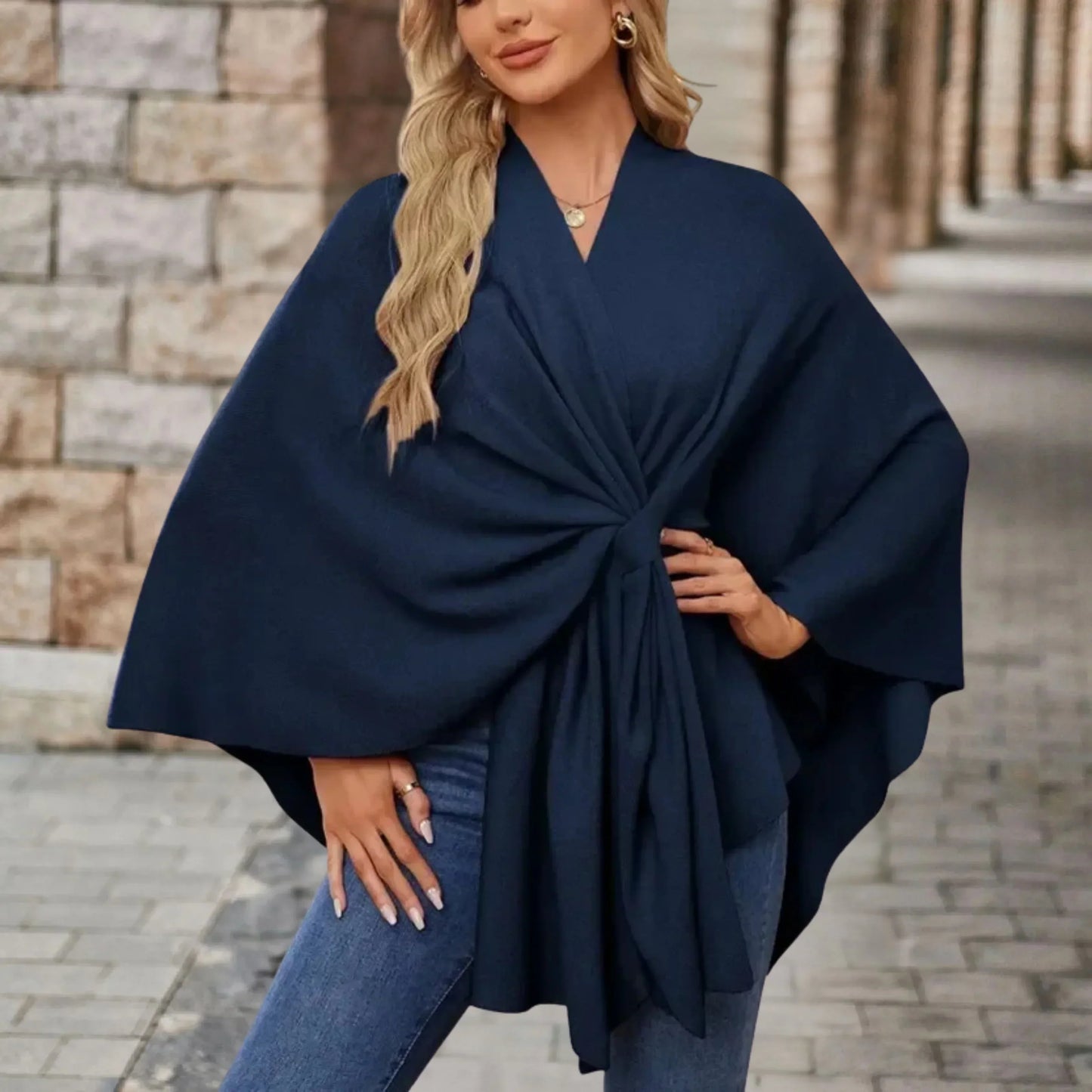 Benthe | Elegante Gedrapeerde Poncho