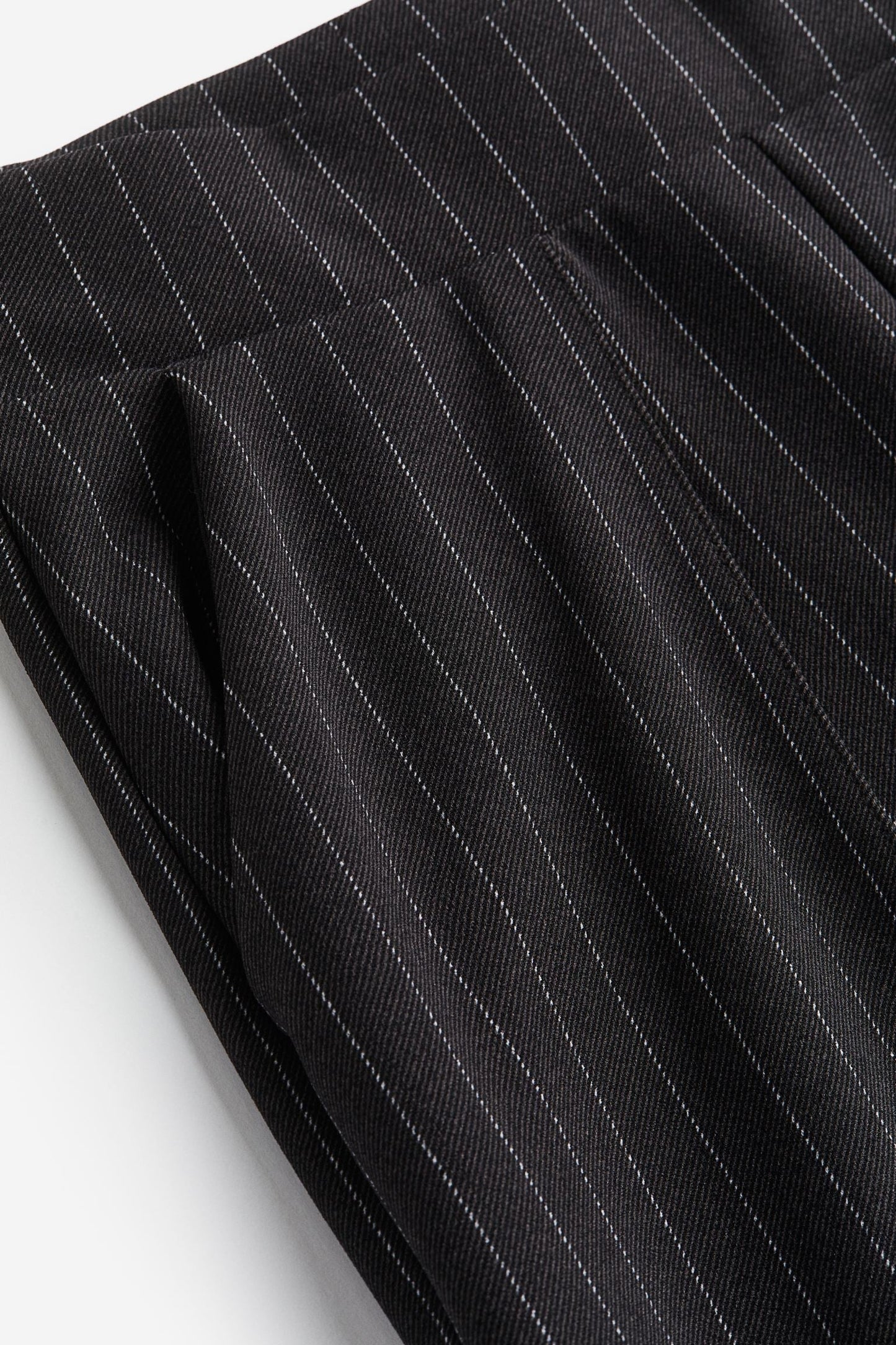 Luchtige damesbroek met wijde snit en plooien