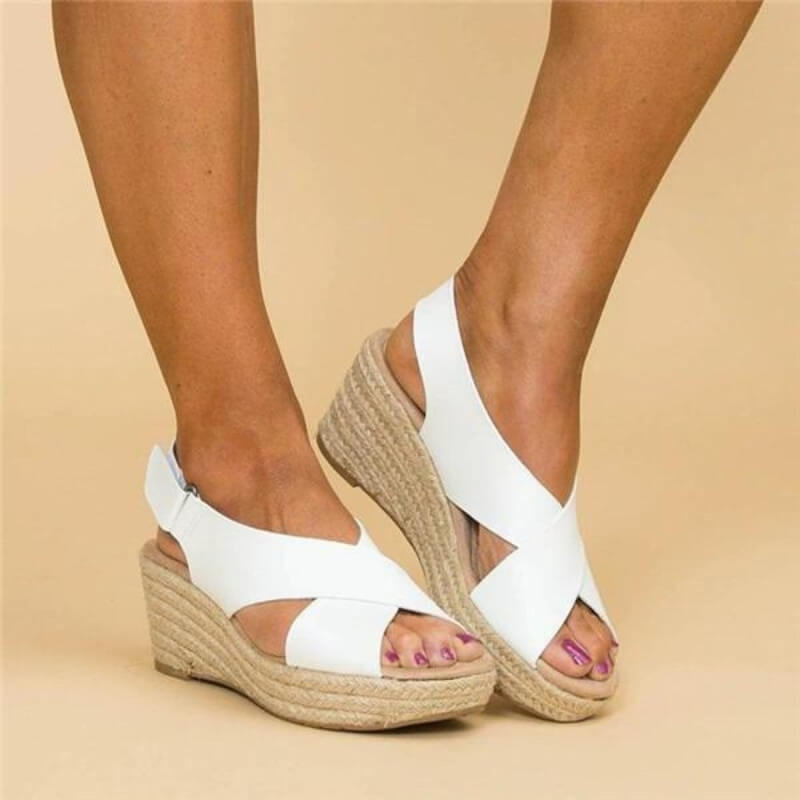 Livia - Chique Sleehak Sandalen met Kruisbanden