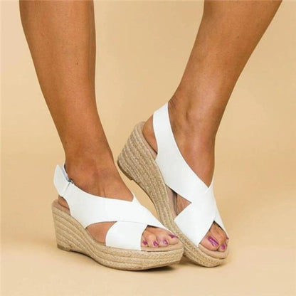 Livia - Chique Sleehak Sandalen met Kruisbanden