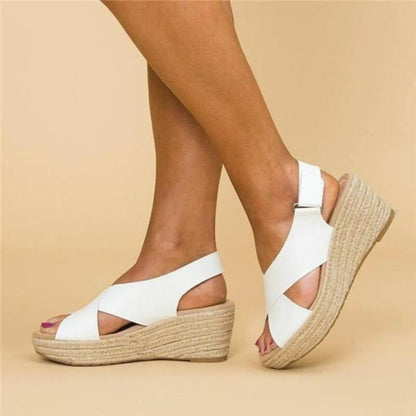 Livia - Chique Sleehak Sandalen met Kruisbanden