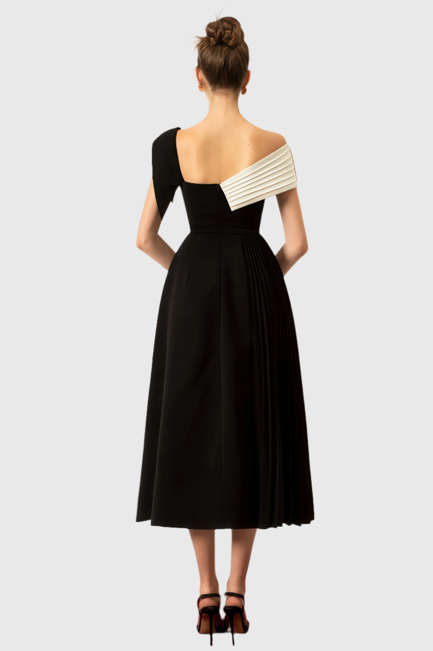 Liv - Gedurfde Zwart-Witte Midi-Jurk met Eén Schouder