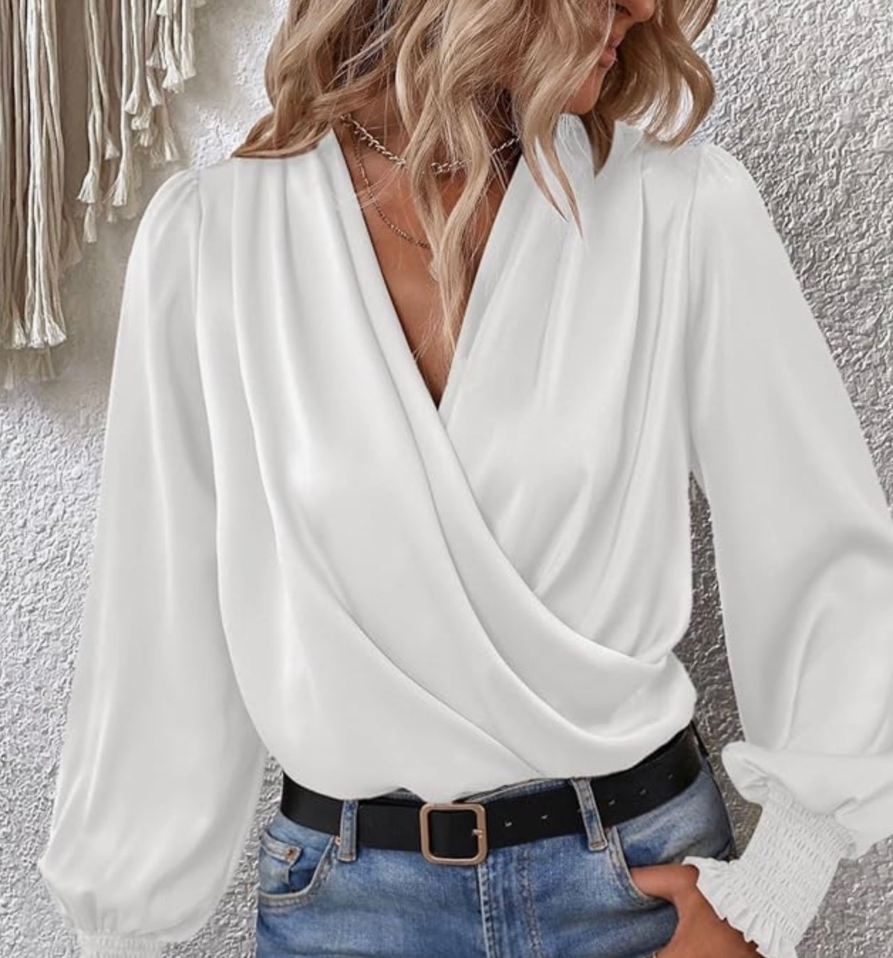 Diora - V-hals Blouse met Pofmouwen