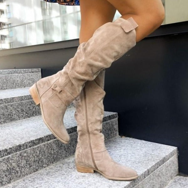 Livia - Trendy Kniehoge Laarzen met Lage Hak