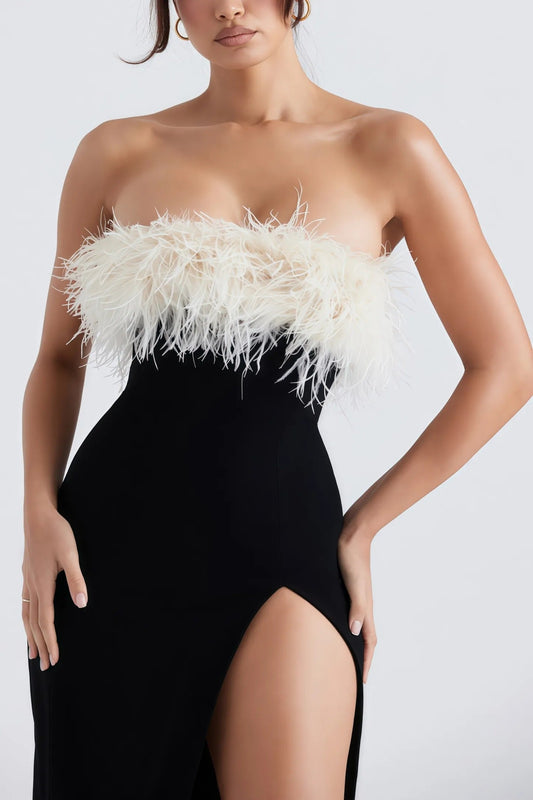 Tess - Duurzame Midi Jurk met Hoge Split en Veren Detailing