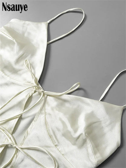 Gwyneth - Satijnen Tie-Up Holle Crop Top