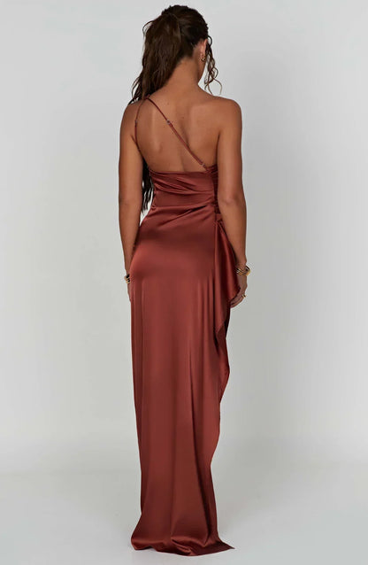 Elara - Luxe Satijnen One-Shoulder Splitjurk