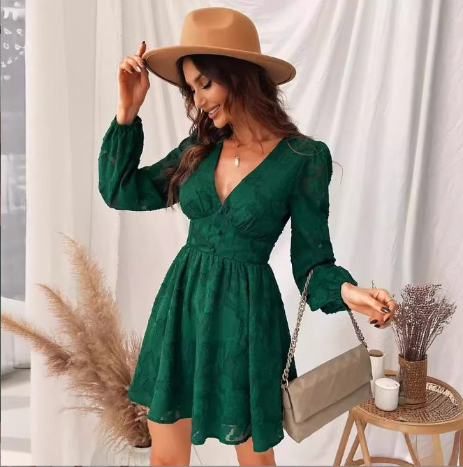 Lotte - Delicate Satijnen Jurk met Korte Mouwen