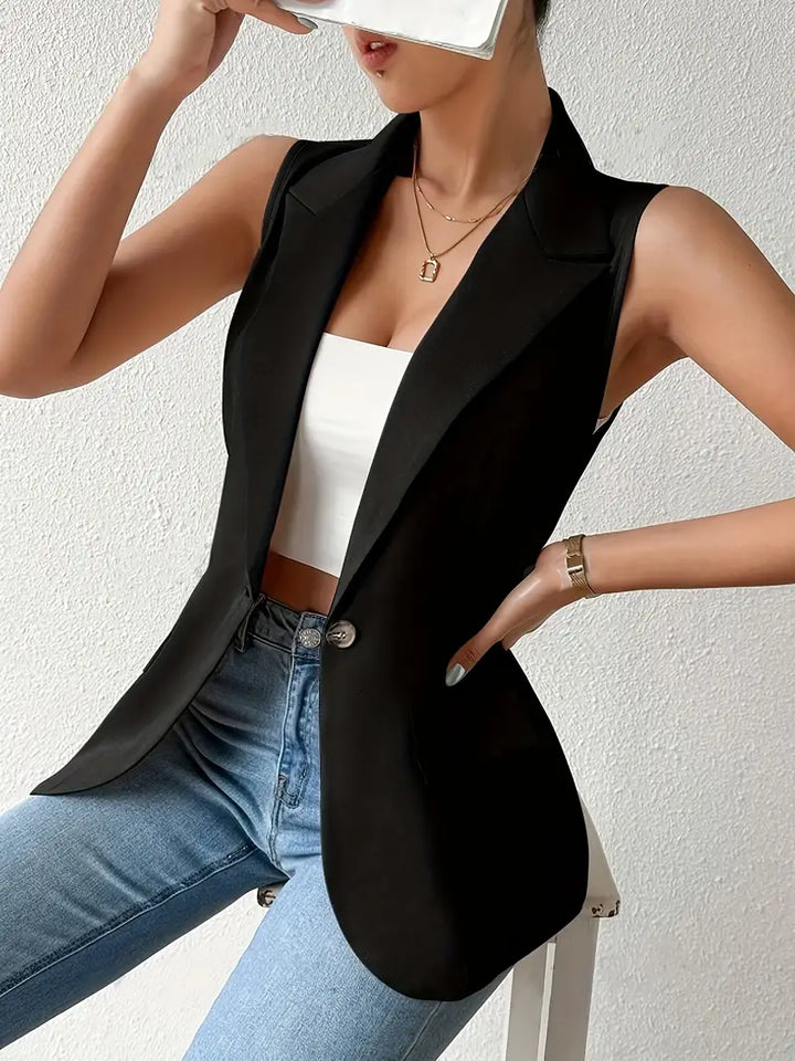 Lina - Trendy Mouwloze Blazer met Knoopdetails